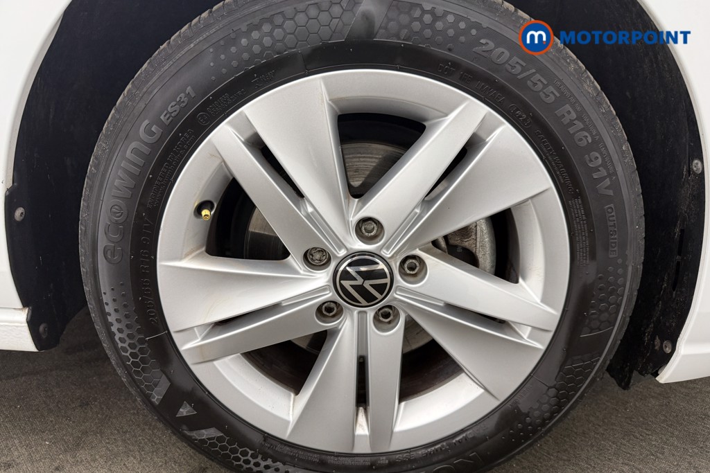 Volkswagen Golf Life Automatic Petrol Hatchback - Stock Number (1617294) - 4th supplementary image