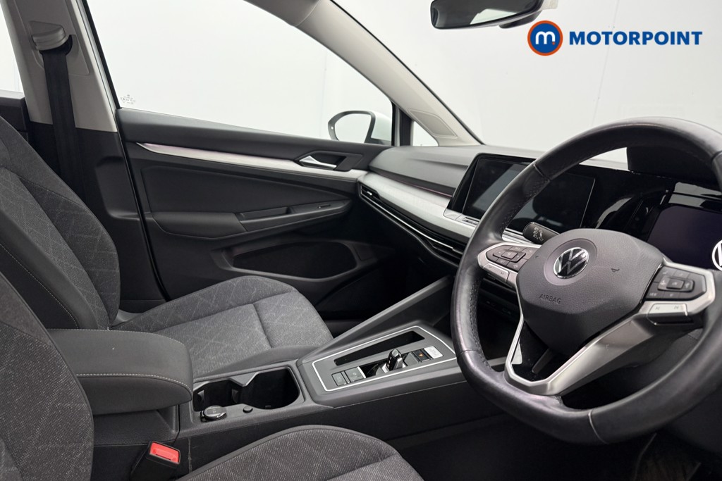 Volkswagen Golf Life Automatic Petrol Hatchback - Stock Number (1617294) - 5th supplementary image