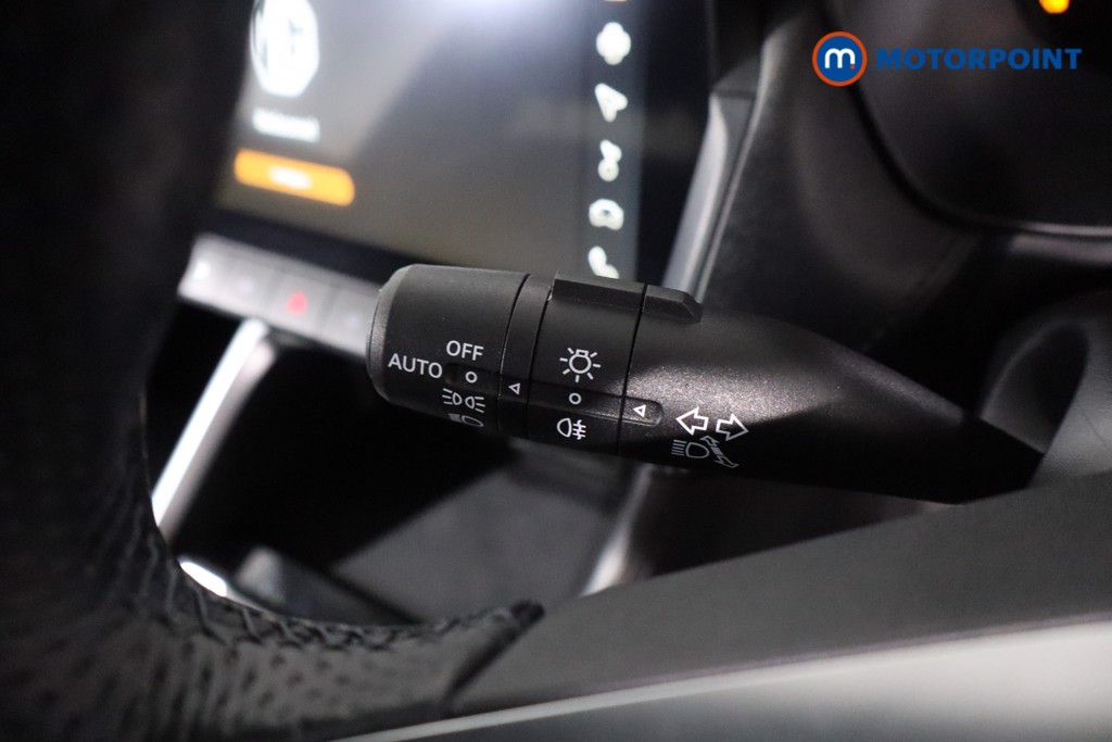 Mg Motor Uk ZS Trophy Automatic Petrol-Electric Hybrid SUV - Stock Number (1617551) - 14th supplementary image