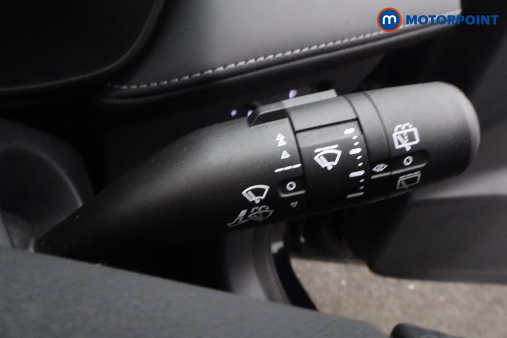 Mg Motor Uk ZS Trophy Automatic Petrol-Electric Hybrid SUV - Stock Number (1617659) - 15th supplementary image