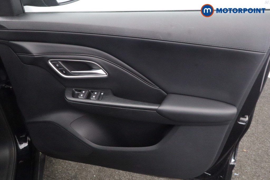 Mg Motor Uk ZS Trophy Automatic Petrol-Electric Hybrid SUV - Stock Number (1617659) - 18th supplementary image