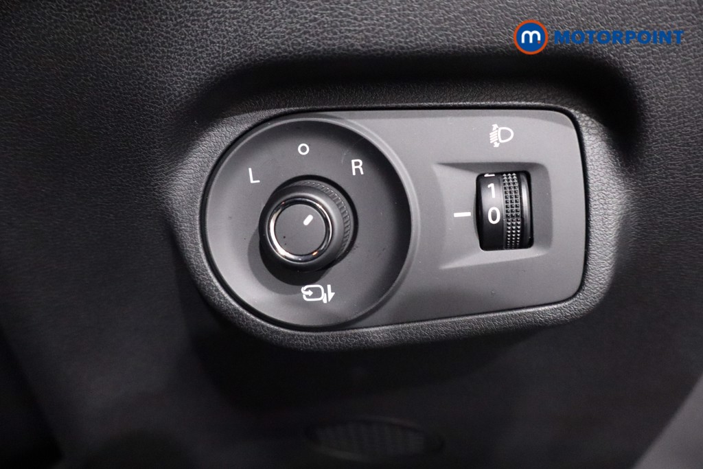 Mg Motor Uk ZS Trophy Automatic Petrol-Electric Hybrid SUV - Stock Number (1617676) - 17th supplementary image