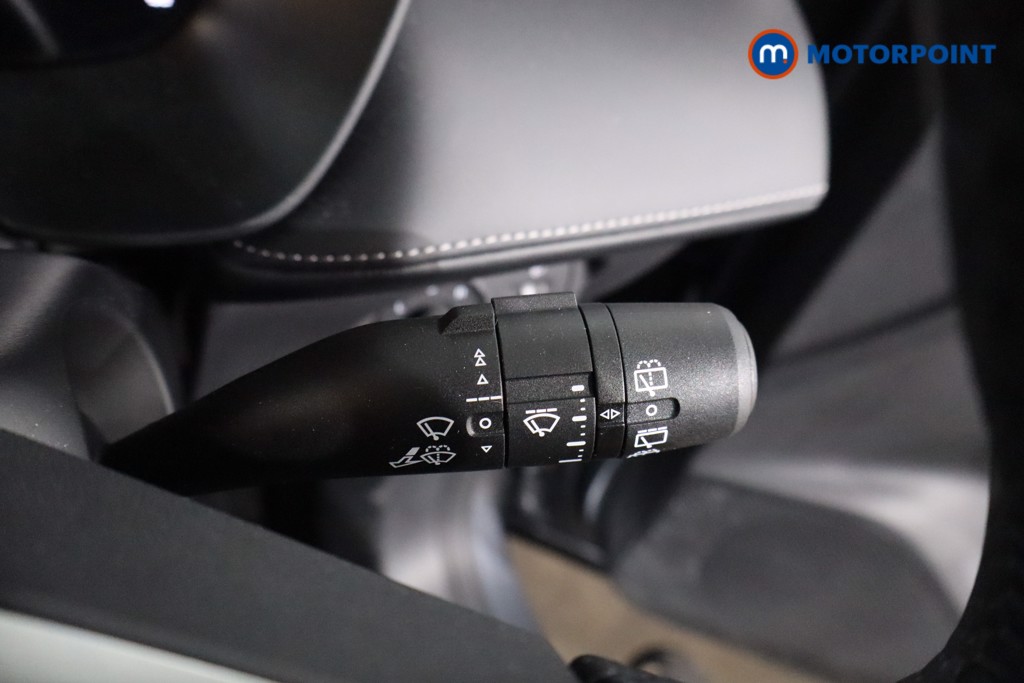 Mg Motor Uk ZS Trophy Automatic Petrol-Electric Hybrid SUV - Stock Number (1617836) - 15th supplementary image