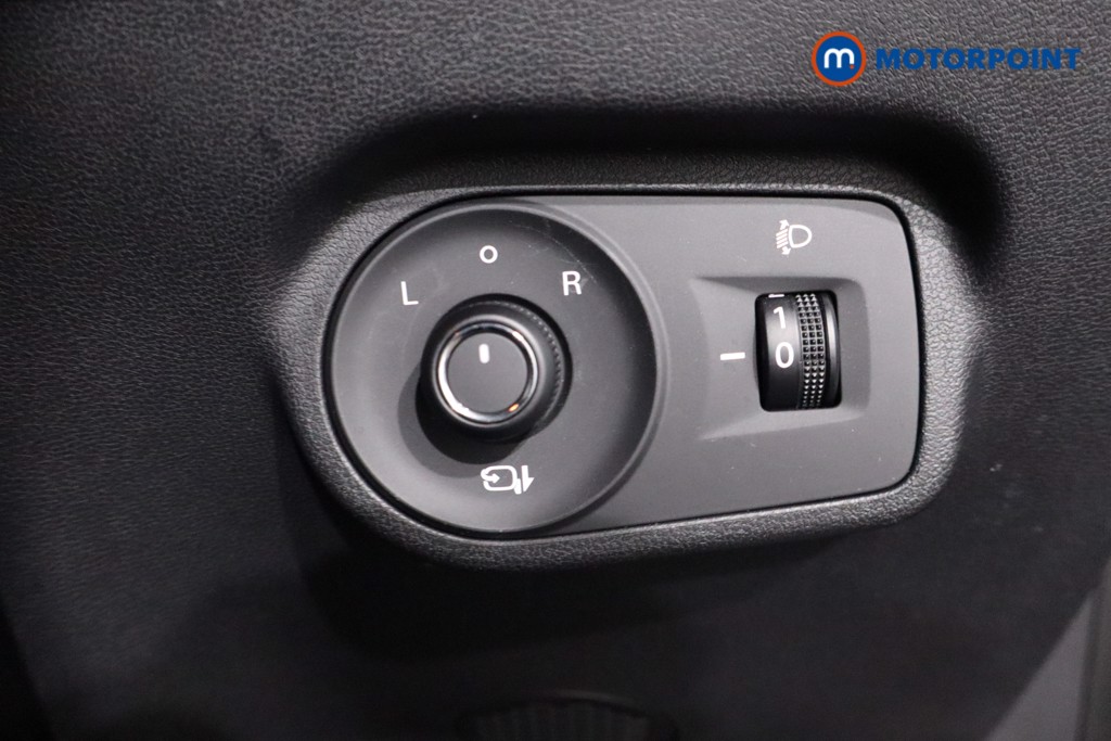 Mg Motor Uk ZS Trophy Automatic Petrol-Electric Hybrid SUV - Stock Number (1617836) - 17th supplementary image