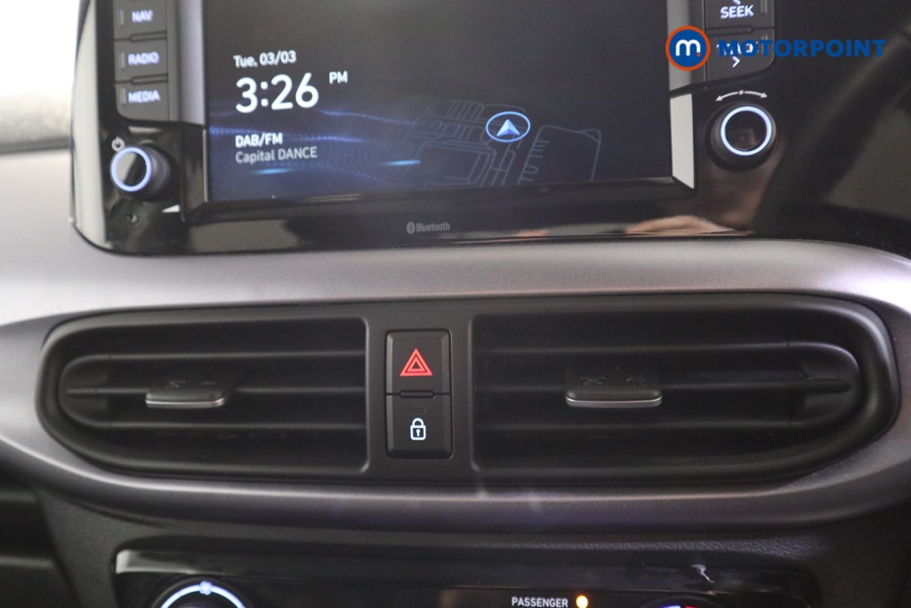 Hyundai I10 Premium Automatic Petrol Hatchback - Stock Number (1618103) - 7th supplementary image