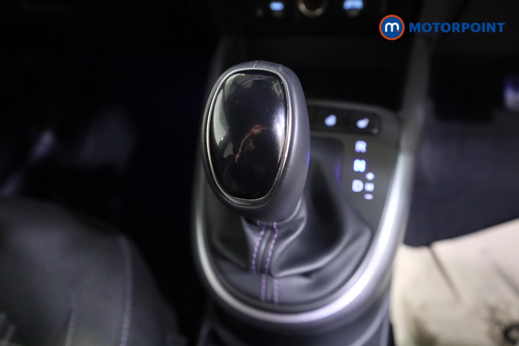 Hyundai I10 Premium Automatic Petrol Hatchback - Stock Number (1618103) - 11th supplementary image