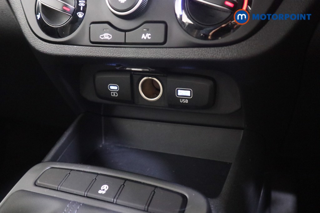 Hyundai I10 Advance Automatic Petrol Hatchback - Stock Number (1618124) - 8th supplementary image