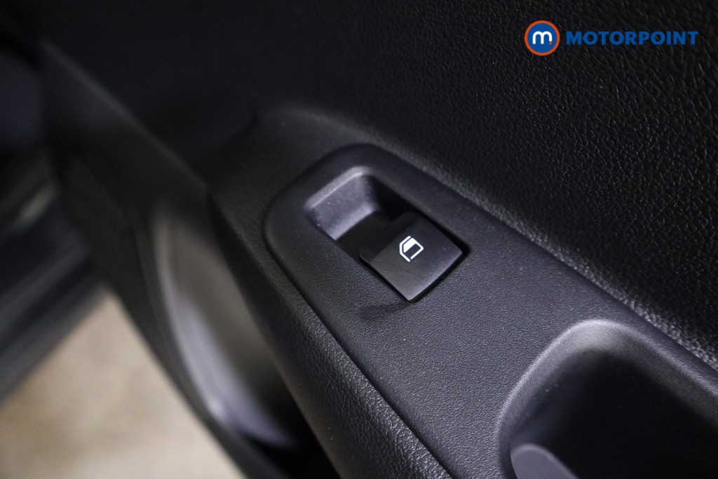 Hyundai I10 Advance Automatic Petrol Hatchback - Stock Number (1618124) - 16th supplementary image