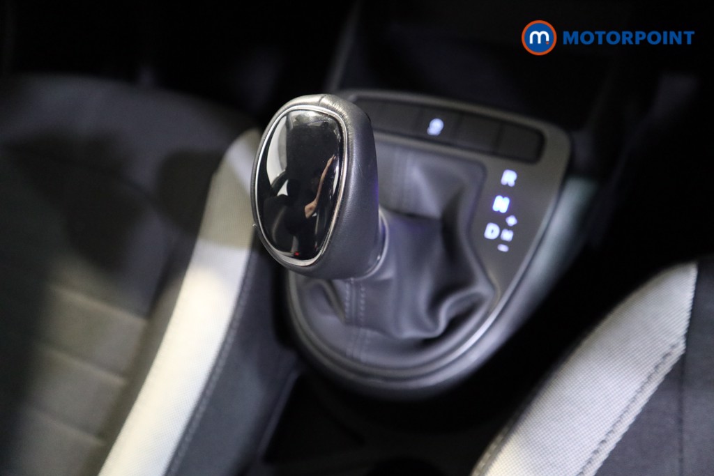 Hyundai I10 Advance Automatic Petrol Hatchback - Stock Number (1618137) - 9th supplementary image