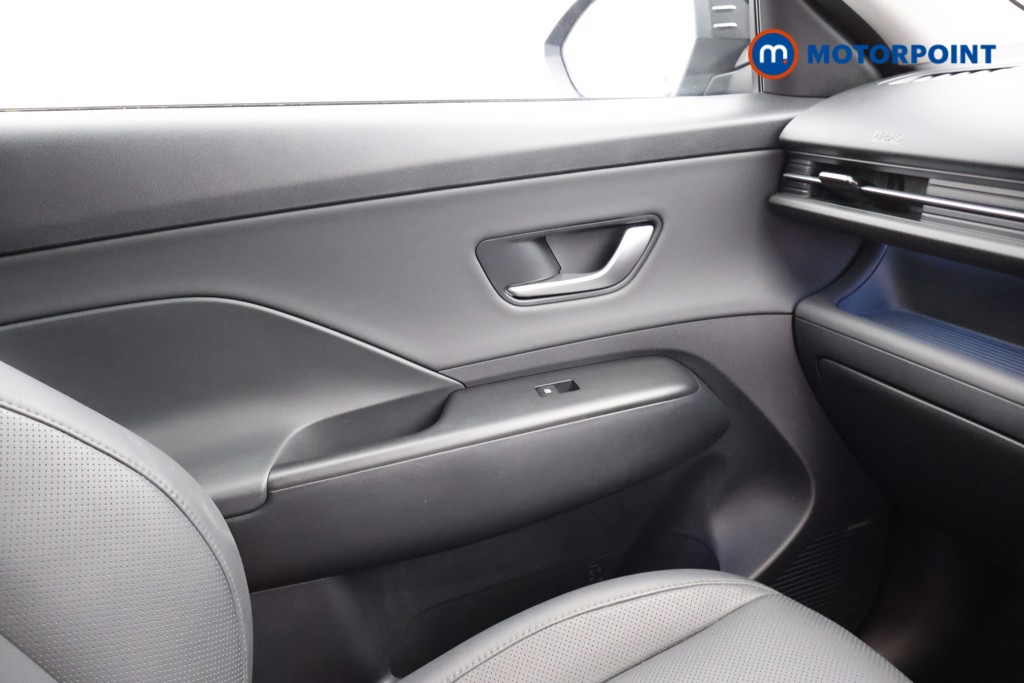 Hyundai Kona Ultimate Automatic Petrol-Electric Hybrid SUV - Stock Number (1618176) - 11th supplementary image