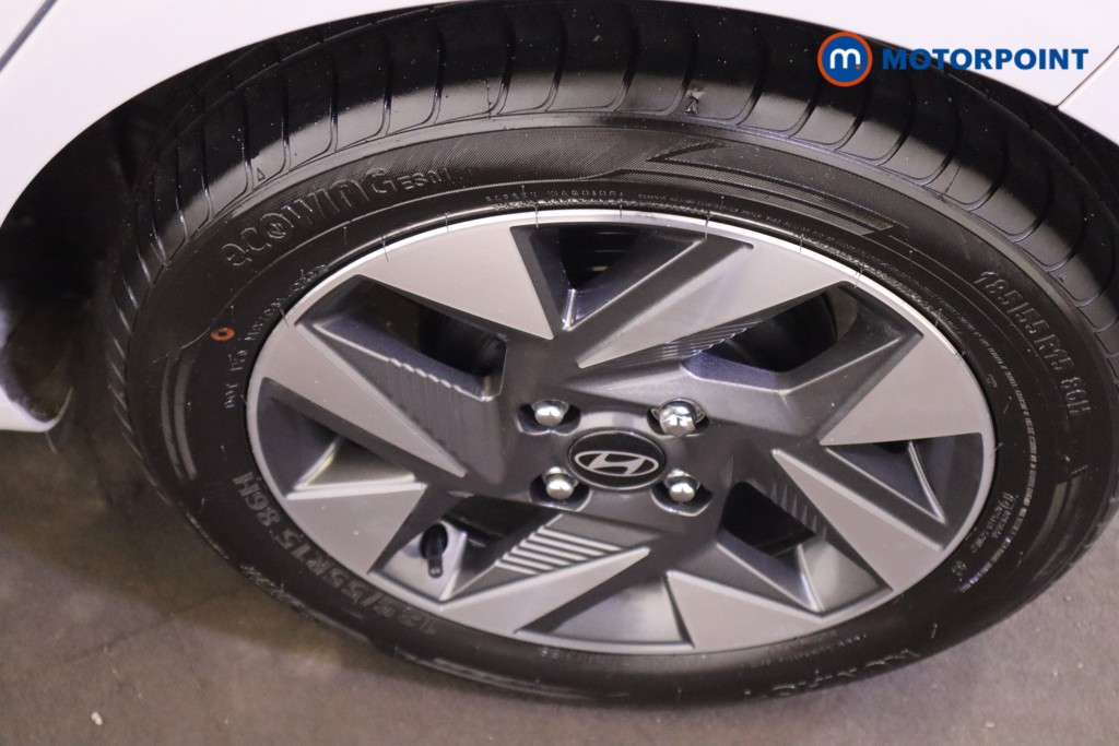 Hyundai I10 Advance Automatic Petrol Hatchback - Stock Number (1618300) - 9th supplementary image