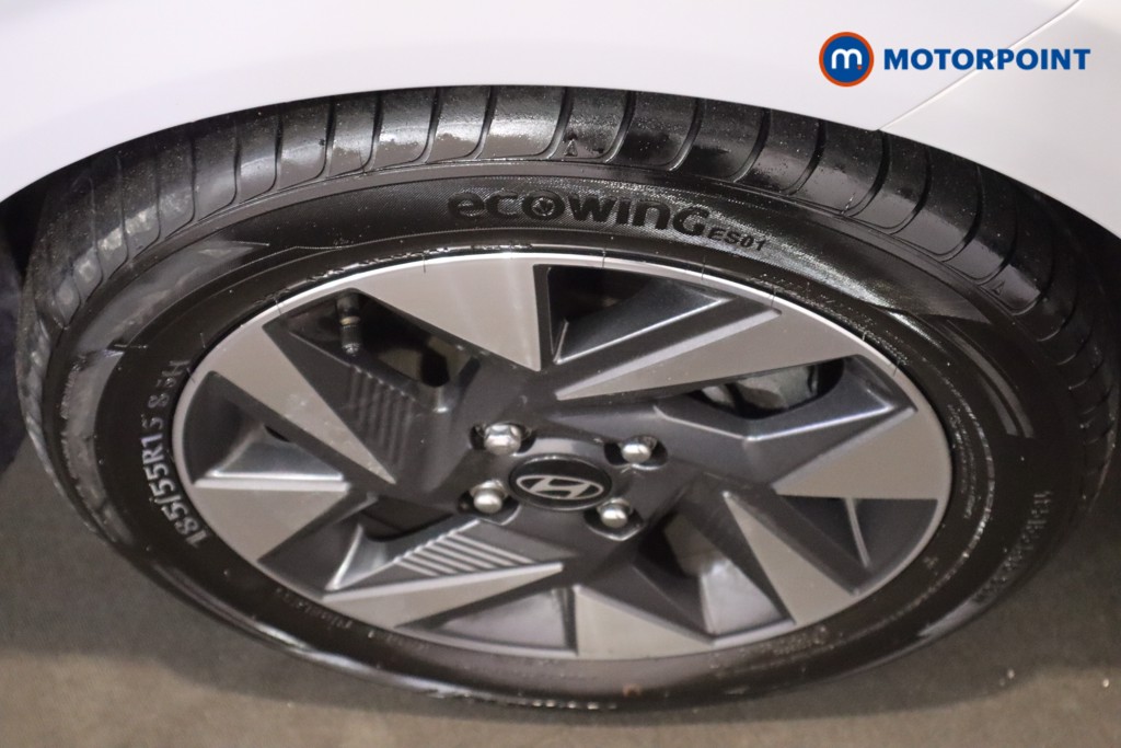 Hyundai I10 Advance Automatic Petrol Hatchback - Stock Number (1618300) - 11th supplementary image