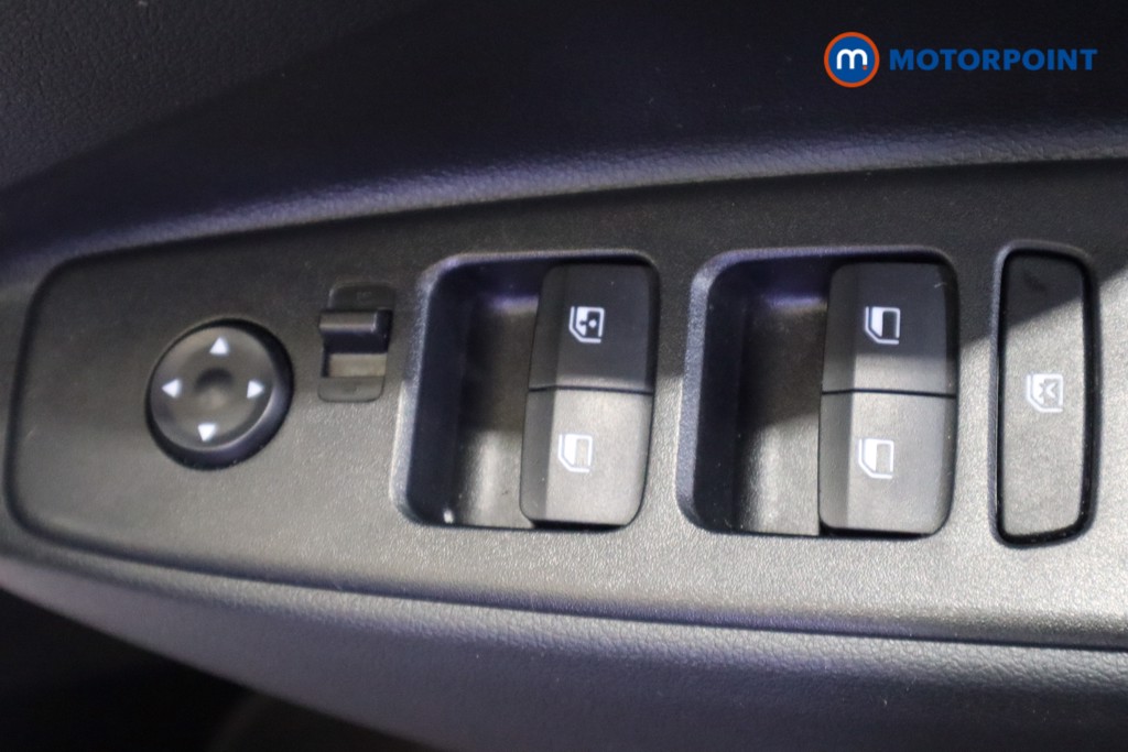 Hyundai I10 Advance Automatic Petrol Hatchback - Stock Number (1618300) - 15th supplementary image