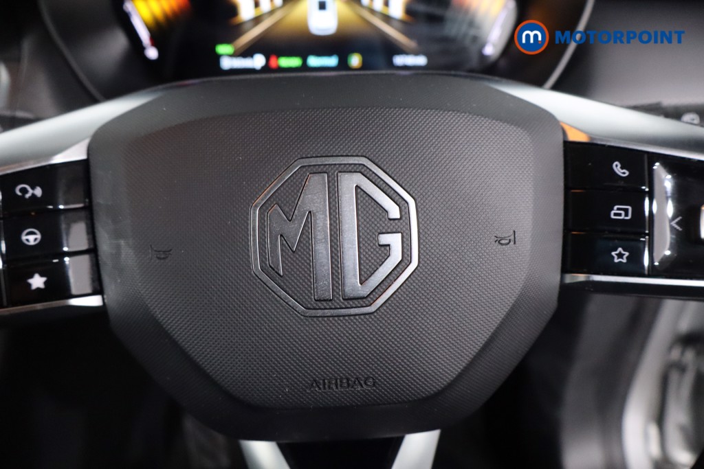 Mg Motor Uk ZS Trophy Automatic Petrol-Electric Hybrid SUV - Stock Number (1618390) - 13th supplementary image