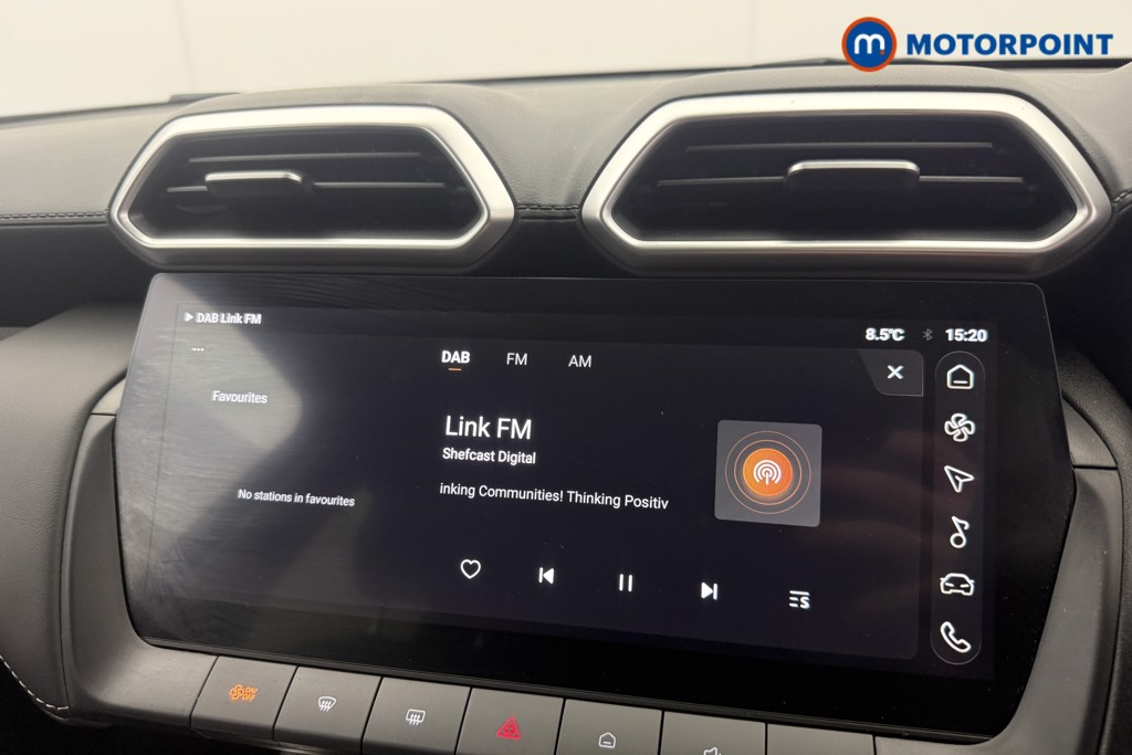 Mg Motor Uk ZS Trophy Automatic Petrol-Electric Hybrid SUV - Stock Number (1618434) - 7th supplementary image