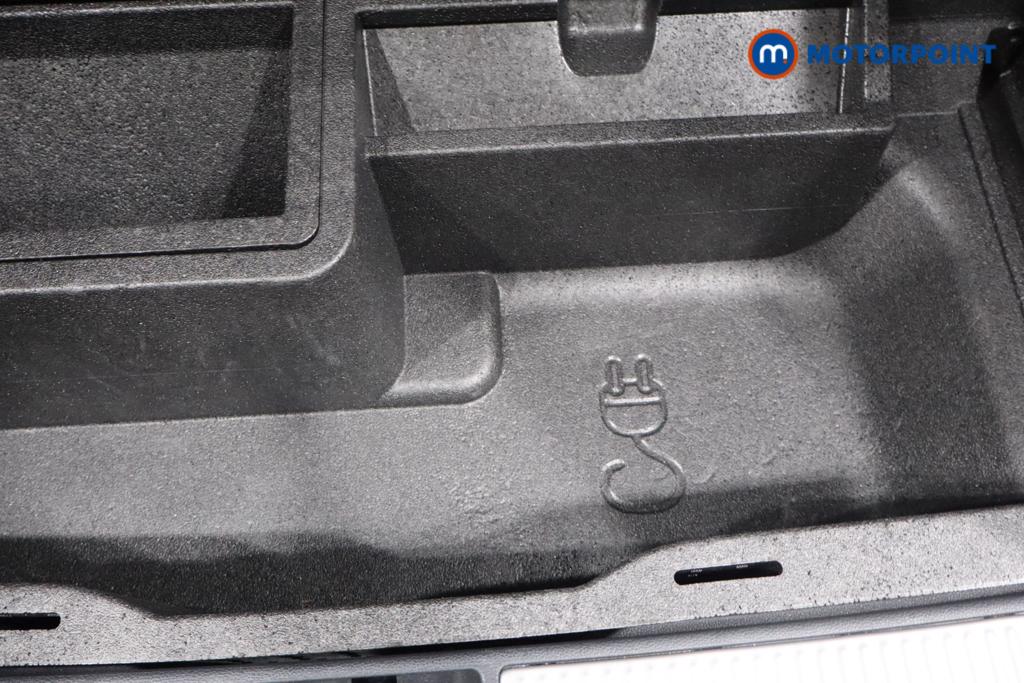 Volkswagen Passat Life Automatic Petrol Plug-In Hybrid Estate - Stock Number (1618659) - 5th supplementary image