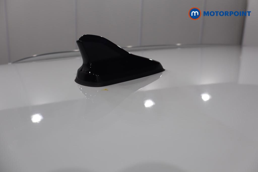 Volkswagen Passat Life Automatic Petrol Plug-In Hybrid Estate - Stock Number (1618659) - 6th supplementary image