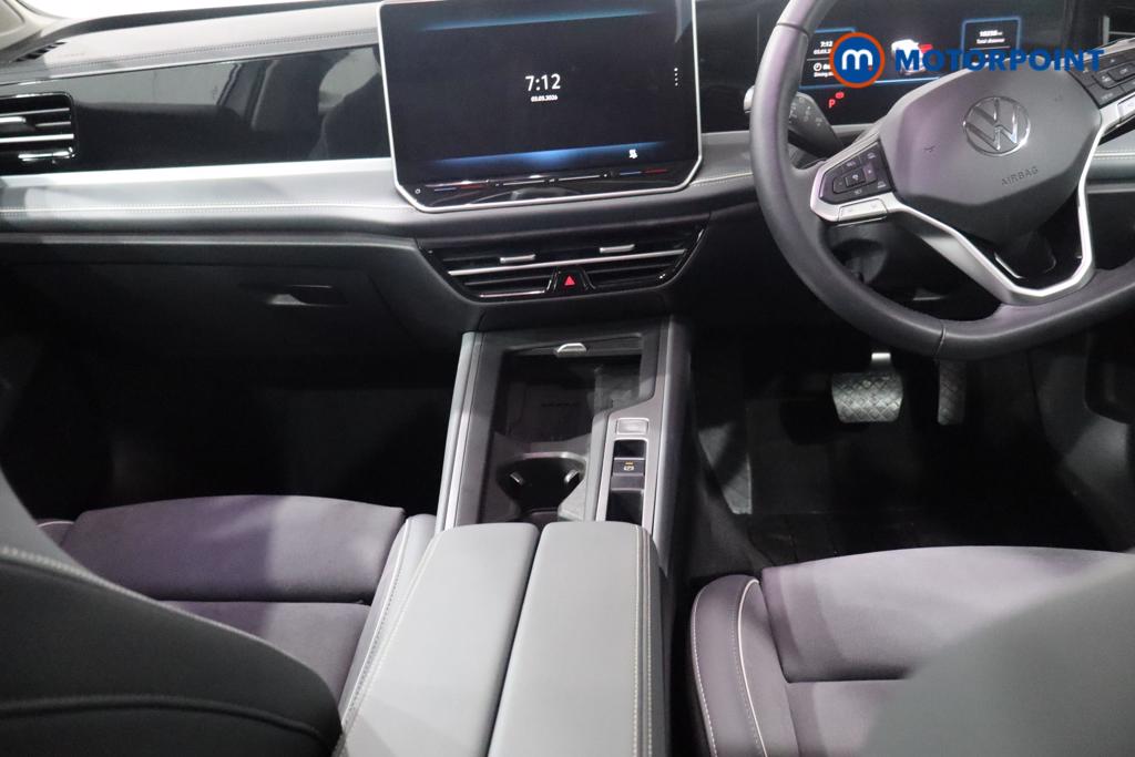 Volkswagen Passat Life Automatic Petrol Plug-In Hybrid Estate - Stock Number (1618659) - 10th supplementary image