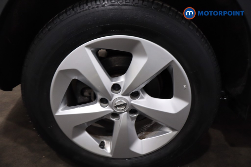 Nissan Qashqai Acenta Premium Manual Petrol SUV - Stock Number (1618774) - 9th supplementary image