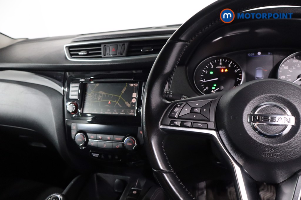 Nissan Qashqai Acenta Premium Manual Petrol SUV - Stock Number (1618774) - 18th supplementary image