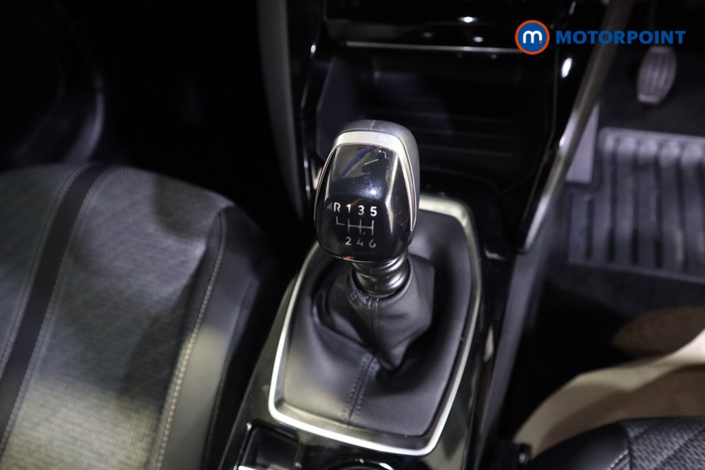 Peugeot 2008 Allure Manual Petrol SUV - Stock Number (1618925) - 20th supplementary image