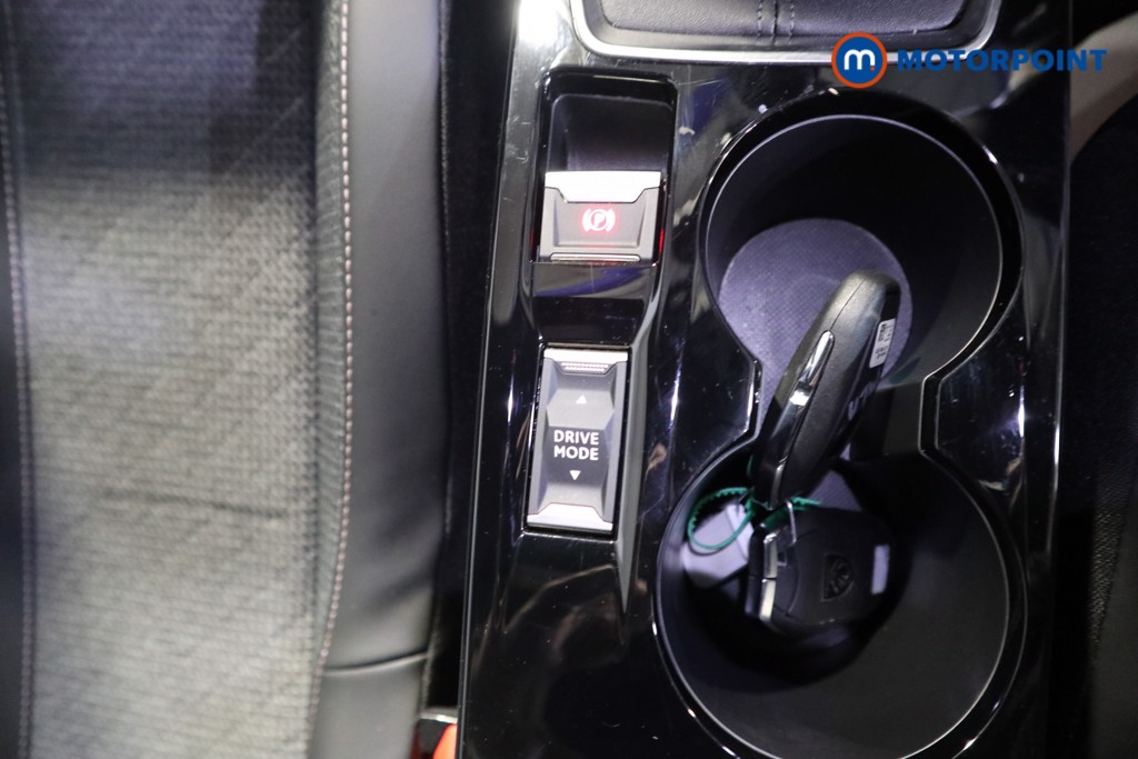 Peugeot 2008 Allure Manual Petrol SUV - Stock Number (1618925) - 22nd supplementary image