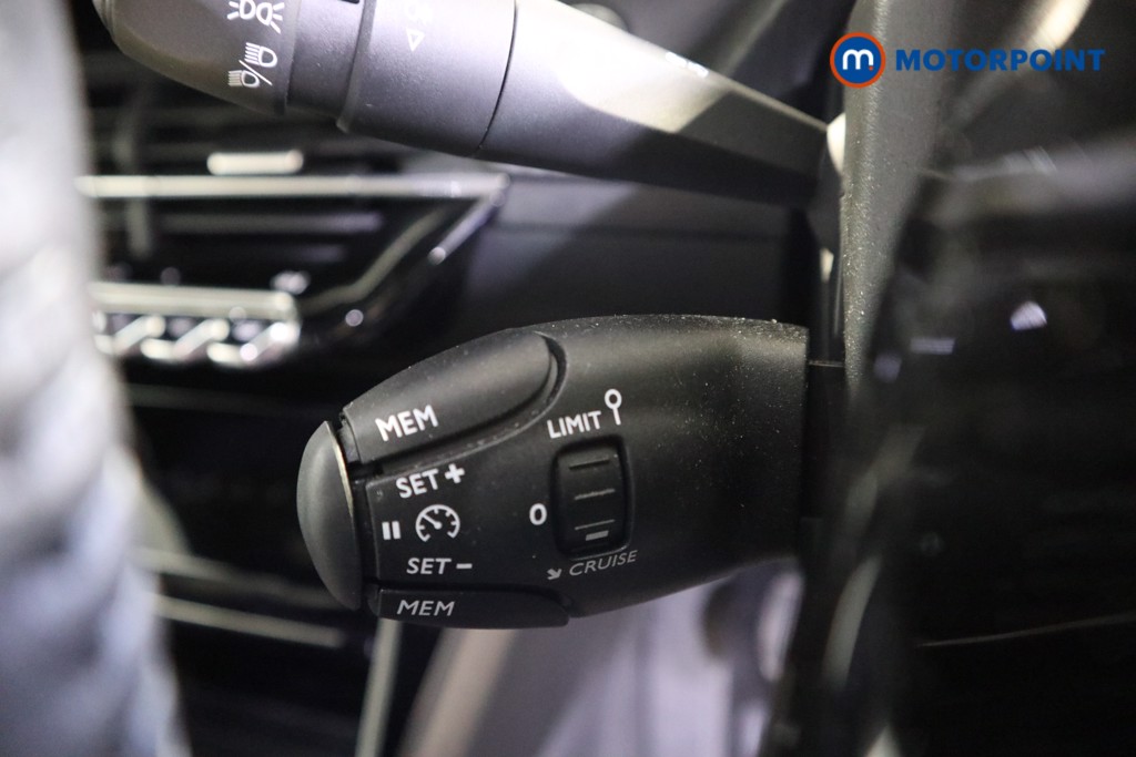 Peugeot 2008 Allure Manual Petrol SUV - Stock Number (1618925) - 27th supplementary image