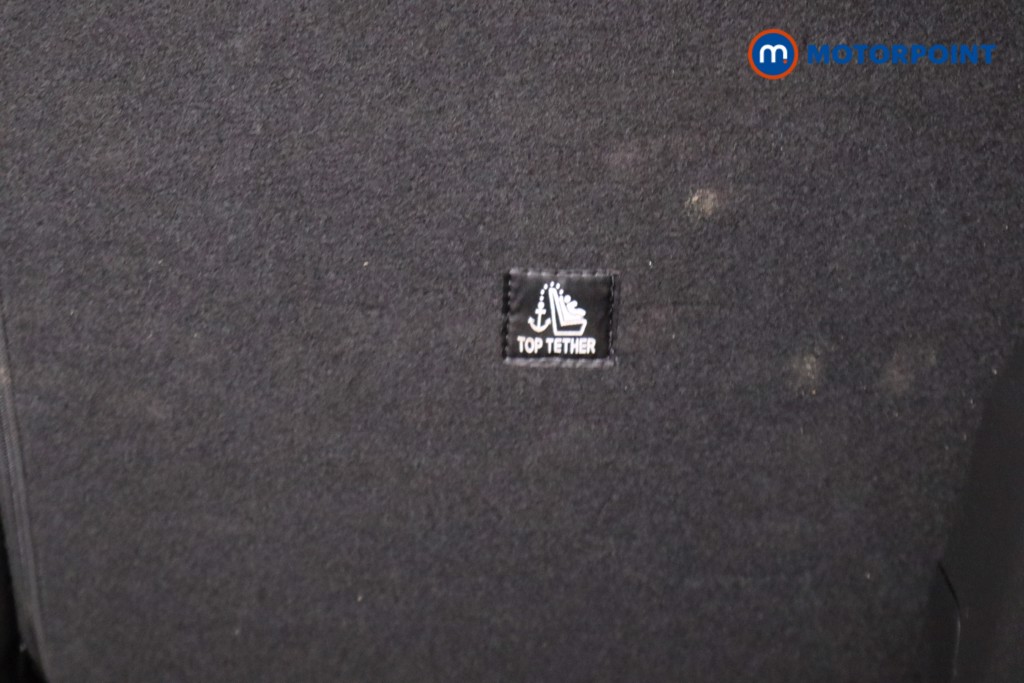 Peugeot 2008 Allure Manual Petrol SUV - Stock Number (1618925) - 39th supplementary image