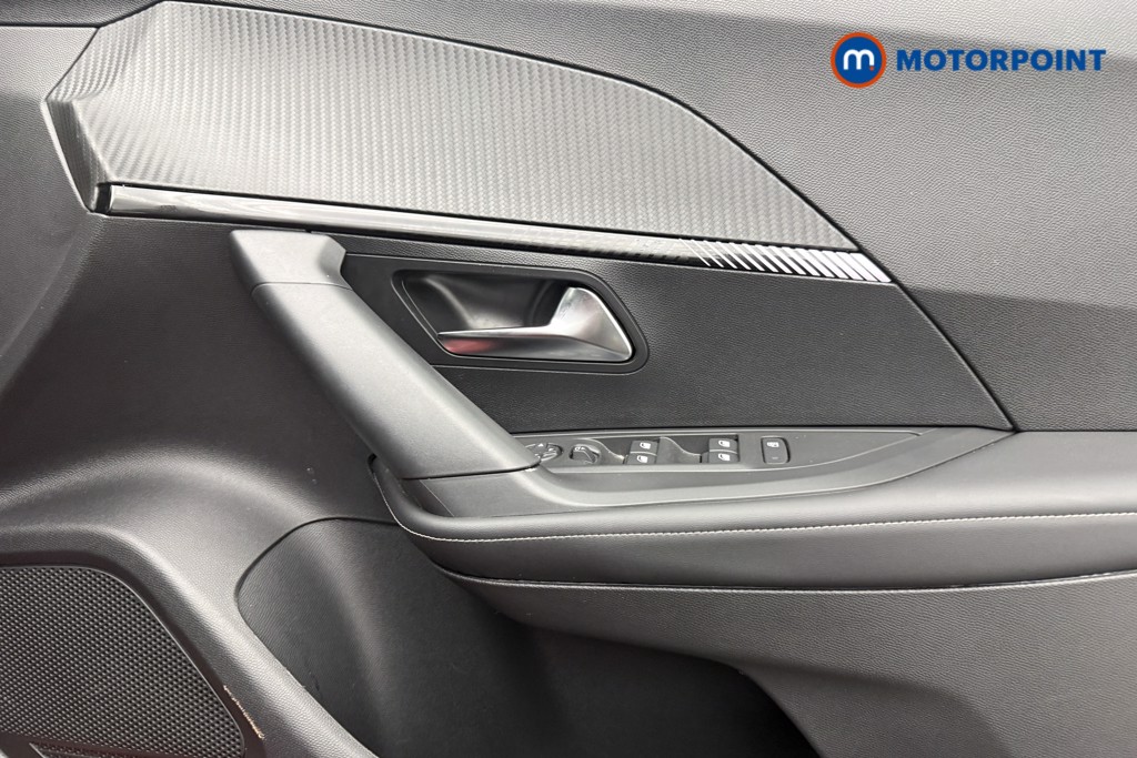 Peugeot 2008 Allure Manual Petrol SUV - Stock Number (1618981) - 17th supplementary image