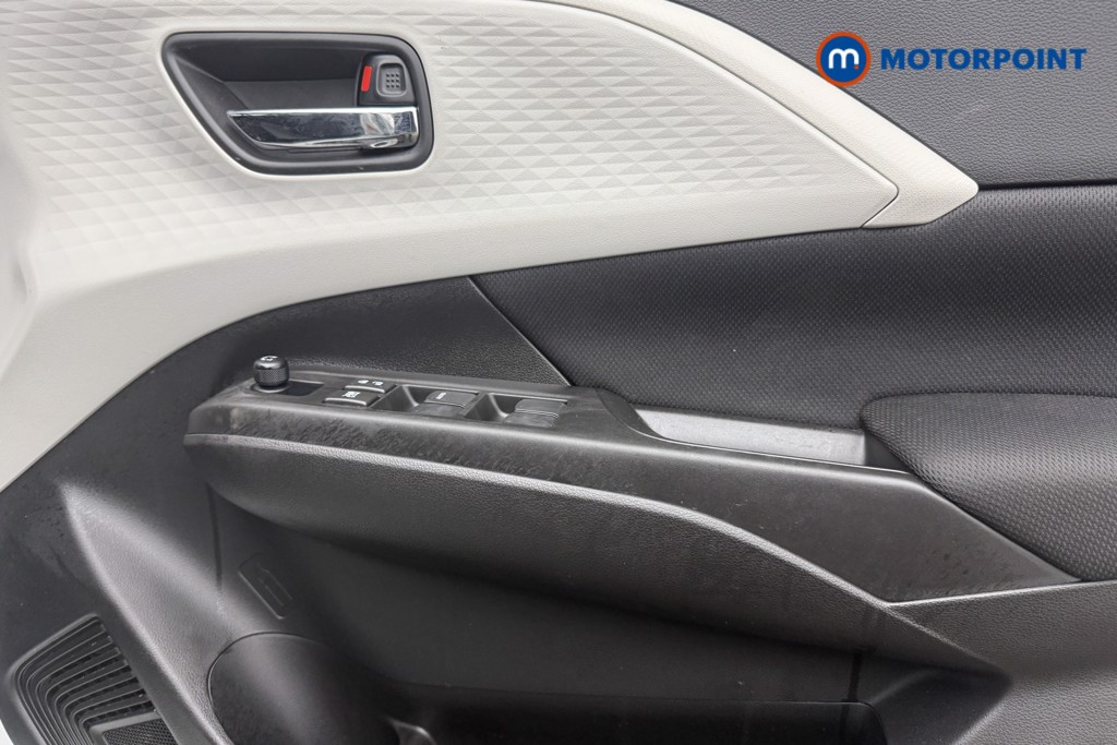 Suzuki Swift Motion Automatic Petrol Hatchback - Stock Number (1619132) - 18th supplementary image