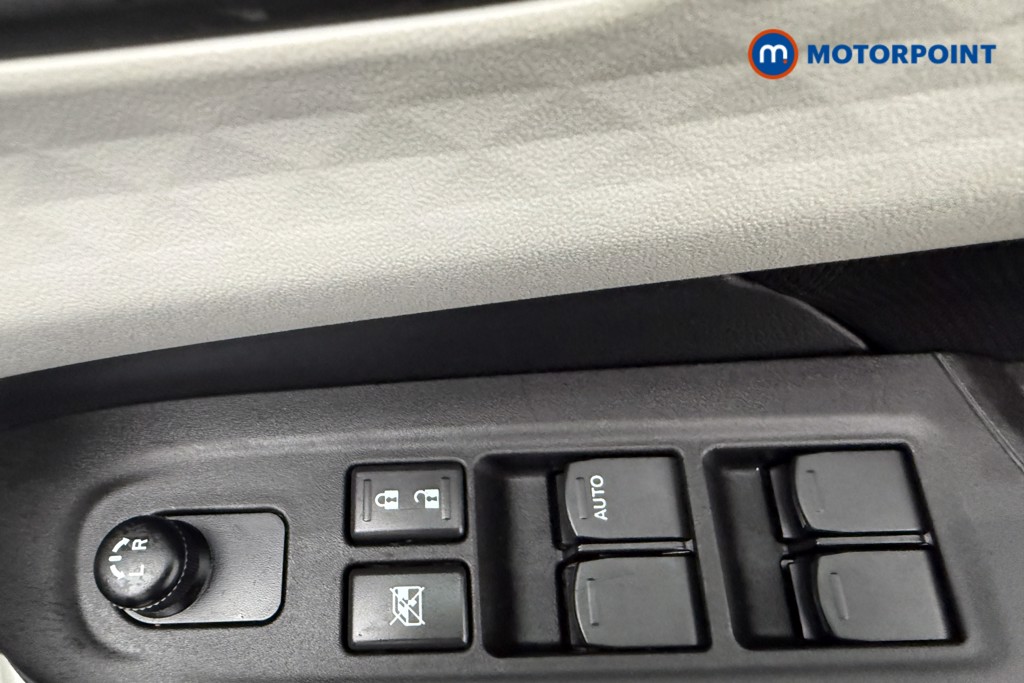 Suzuki Swift Motion Automatic Petrol Hatchback - Stock Number (1619132) - 19th supplementary image