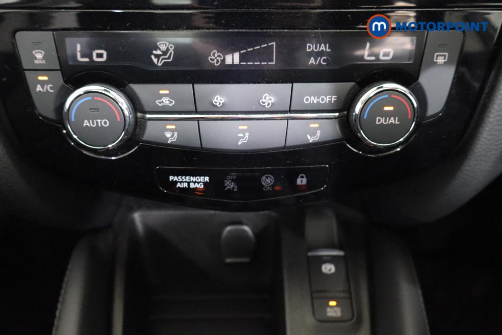 Nissan Qashqai N-Connecta Manual Petrol SUV - Stock Number (1619150) - 3rd supplementary image