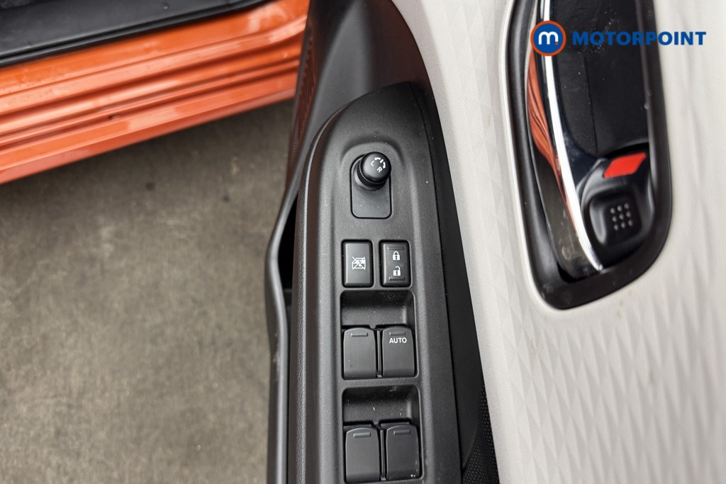 Suzuki Swift Motion Automatic Petrol Hatchback - Stock Number (1619201) - 16th supplementary image