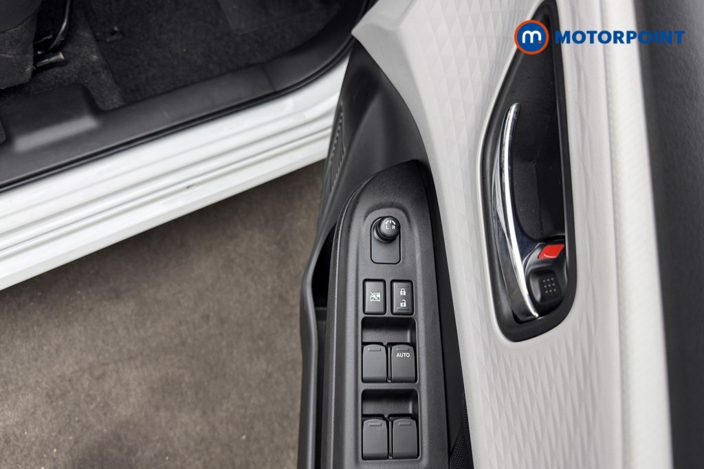 Suzuki Swift Motion Automatic Petrol Hatchback - Stock Number (1619210) - 15th supplementary image