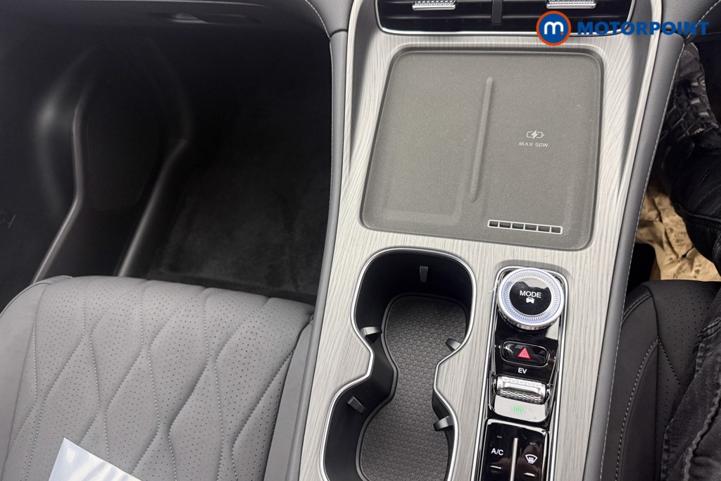 Chery Tiggo 8 Summit Automatic Petrol Plug-In Hybrid SUV - Stock Number (1619418) - 10th supplementary image