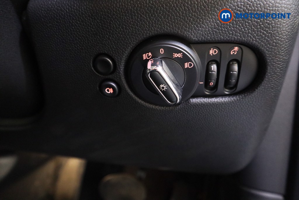 Mini Hatchback Cooper Classic Automatic Petrol Hatchback - Stock Number (1619555) - 12th supplementary image