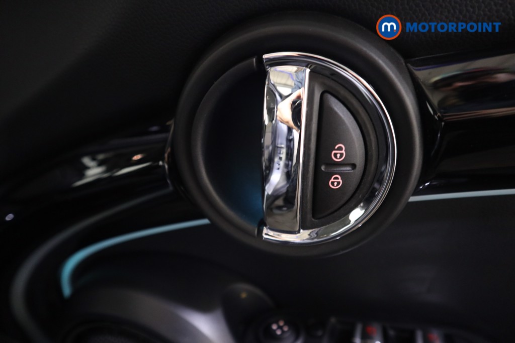 Mini Hatchback Cooper Classic Automatic Petrol Hatchback - Stock Number (1619555) - 14th supplementary image