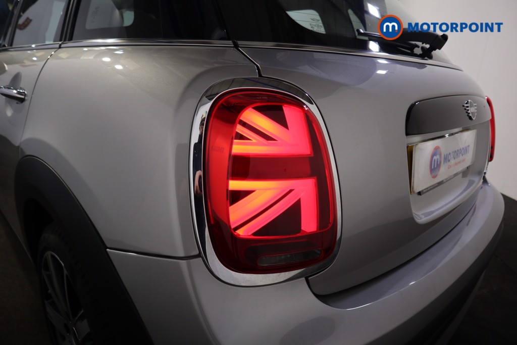 Mini Hatchback Cooper Classic Automatic Petrol Hatchback - Stock Number (1619555) - 28th supplementary image