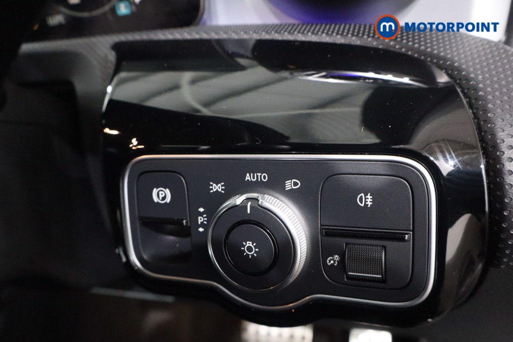 Mercedes-Benz A Class Amg Line Automatic Petrol Hatchback - Stock Number (1619582) - 17th supplementary image