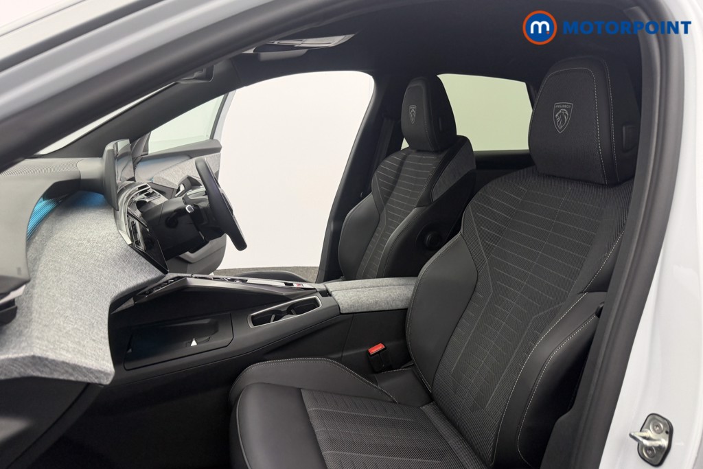 Peugeot 3008 GT Automatic Petrol SUV - Stock Number (1619705) - 19th supplementary image