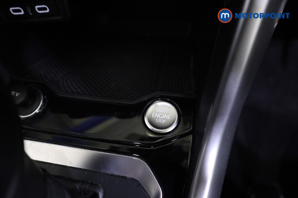 Volkswagen T-Roc Active Automatic Petrol Convertible - Stock Number (1619760) - 9th supplementary image