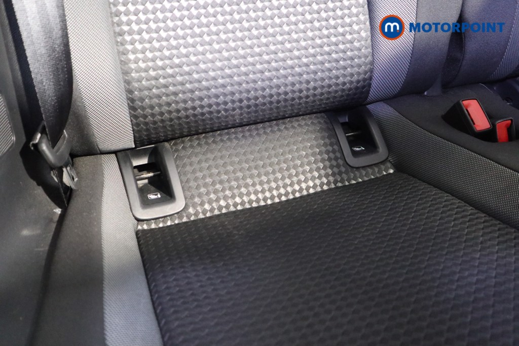 Volkswagen T-Roc Active Automatic Petrol Convertible - Stock Number (1619760) - 18th supplementary image