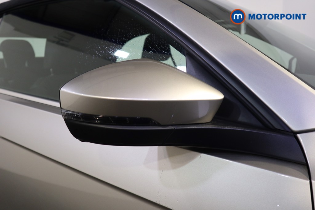 Volkswagen T-Roc Active Automatic Petrol Convertible - Stock Number (1619760) - 29th supplementary image