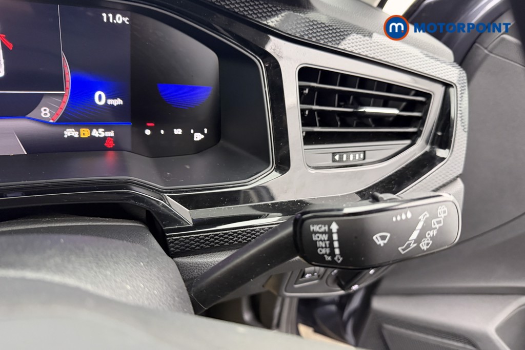 Volkswagen Polo Life Manual Petrol Hatchback - Stock Number (1619843) - 6th supplementary image