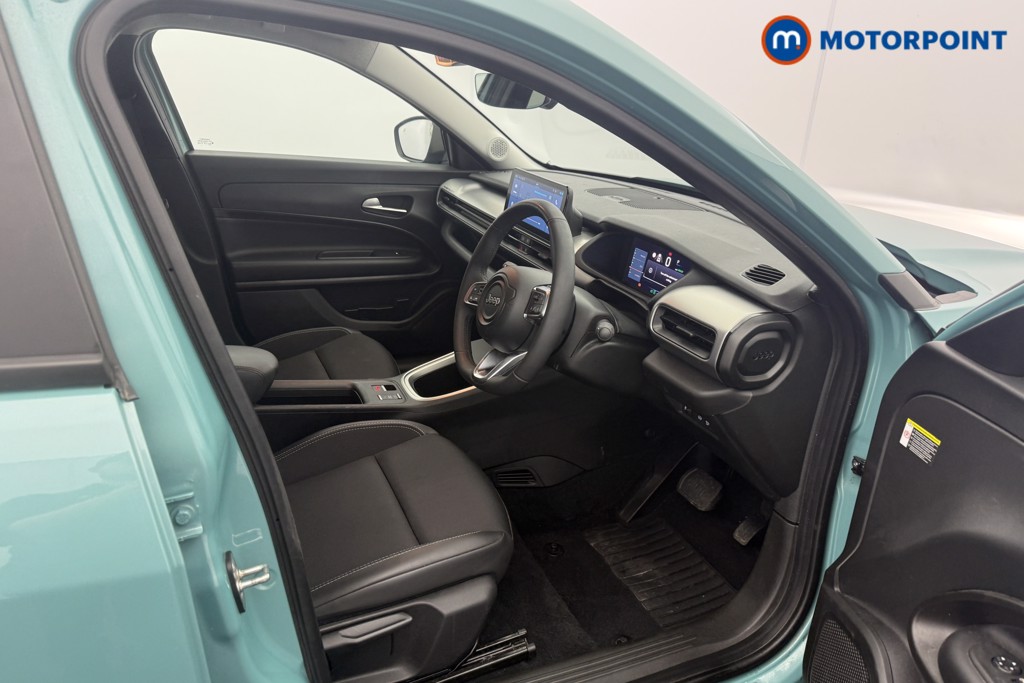 Jeep Avenger Summit Automatic Electric SUV - Stock Number (1619869) - 1st supplementary image