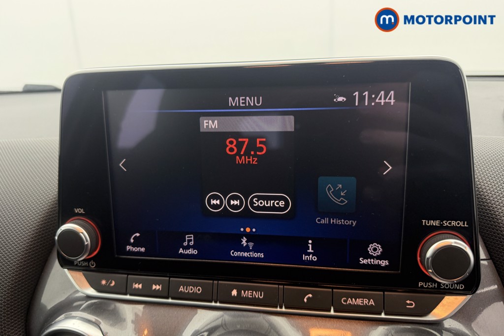 Nissan Juke Acenta Manual Petrol SUV - Stock Number (1619888) - 5th supplementary image