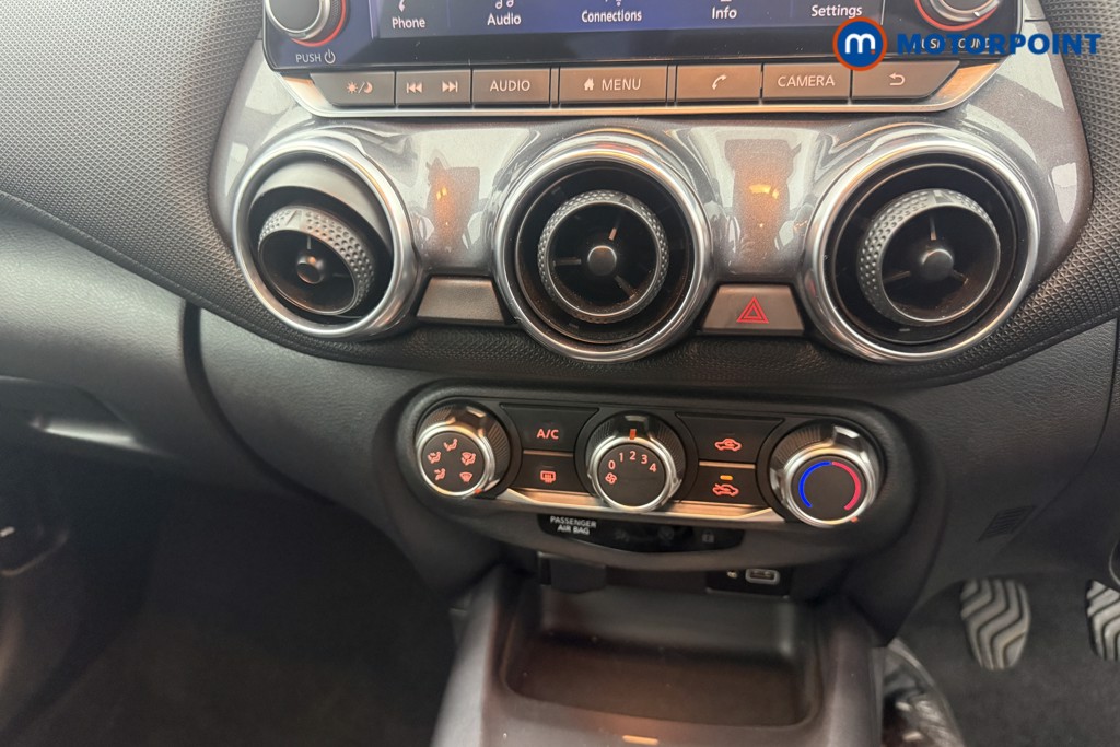 Nissan Juke Acenta Manual Petrol SUV - Stock Number (1619888) - 8th supplementary image
