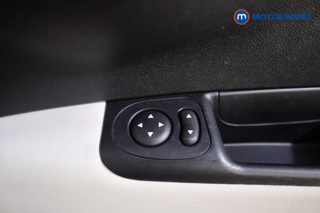 Fiat 500 Dolcevita Manual Petrol Hatchback - Stock Number (1620753) - 15th supplementary image