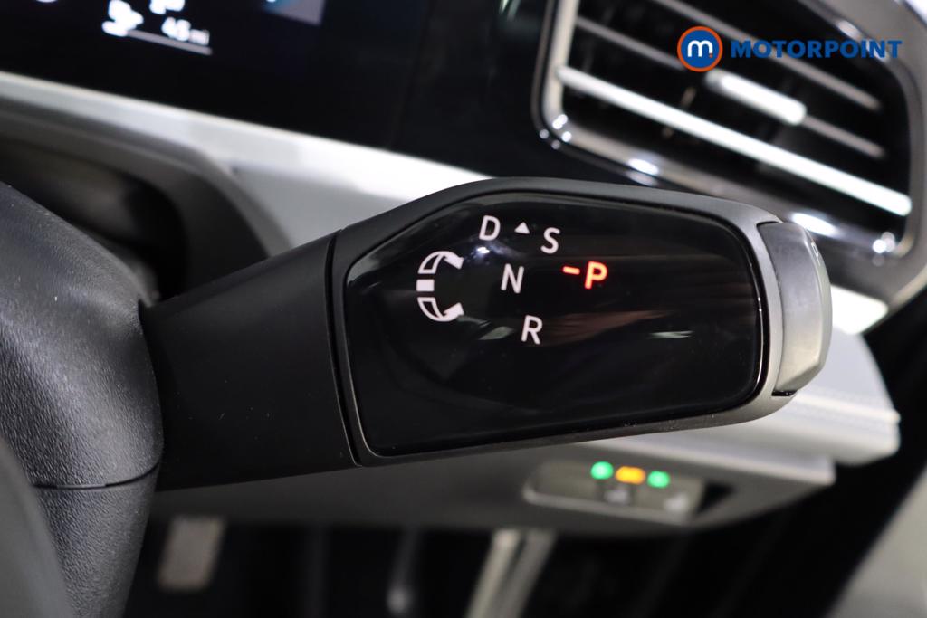 Volkswagen Passat Life Automatic Petrol Plug-In Hybrid Estate - Stock Number (1620880) - 9th supplementary image