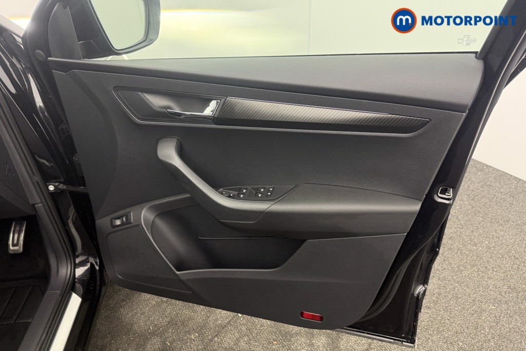 Skoda Karoq Sportline Edition Automatic Petrol SUV - Stock Number (1620991) - 2nd supplementary image